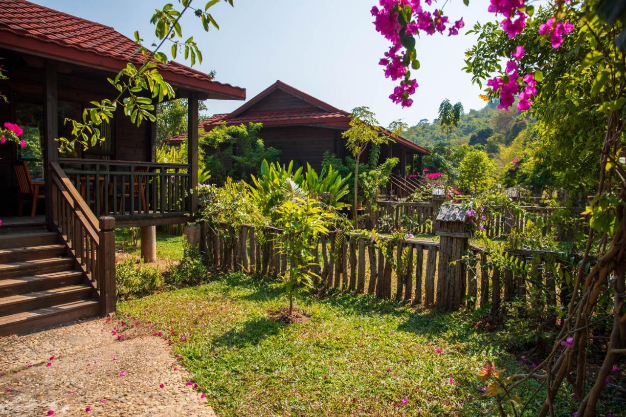 Dansavanh Namngum Resort Ban Keun Exteriér fotografie